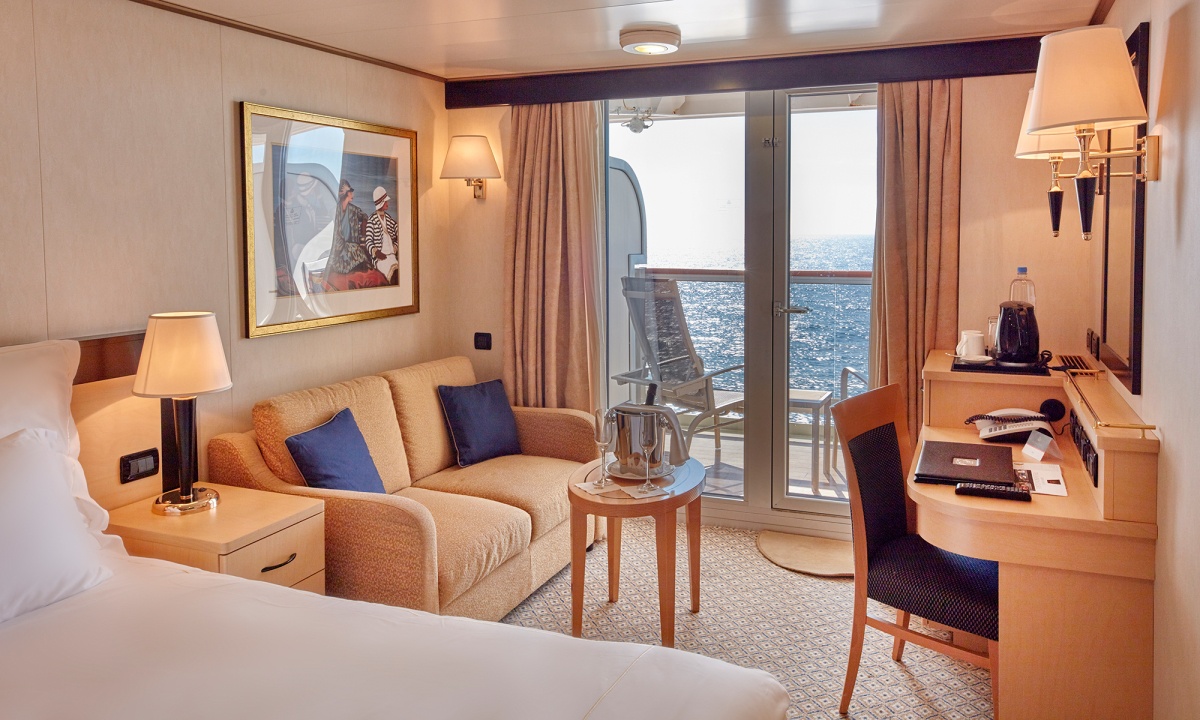 Queen Elizabeth Cruise Ship Reviews Itineraries