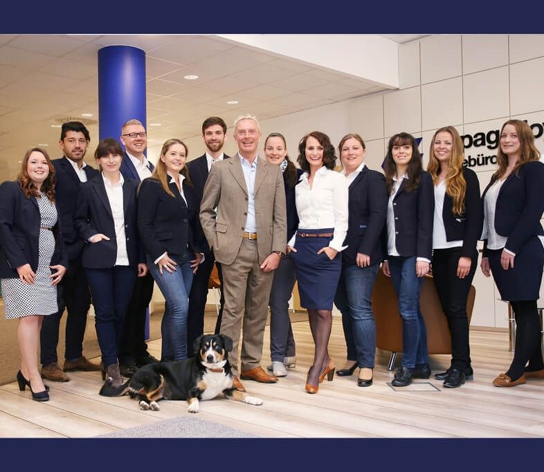 Kreuzfahrtberater-Team im Hapag-Lloyd Reisebüro